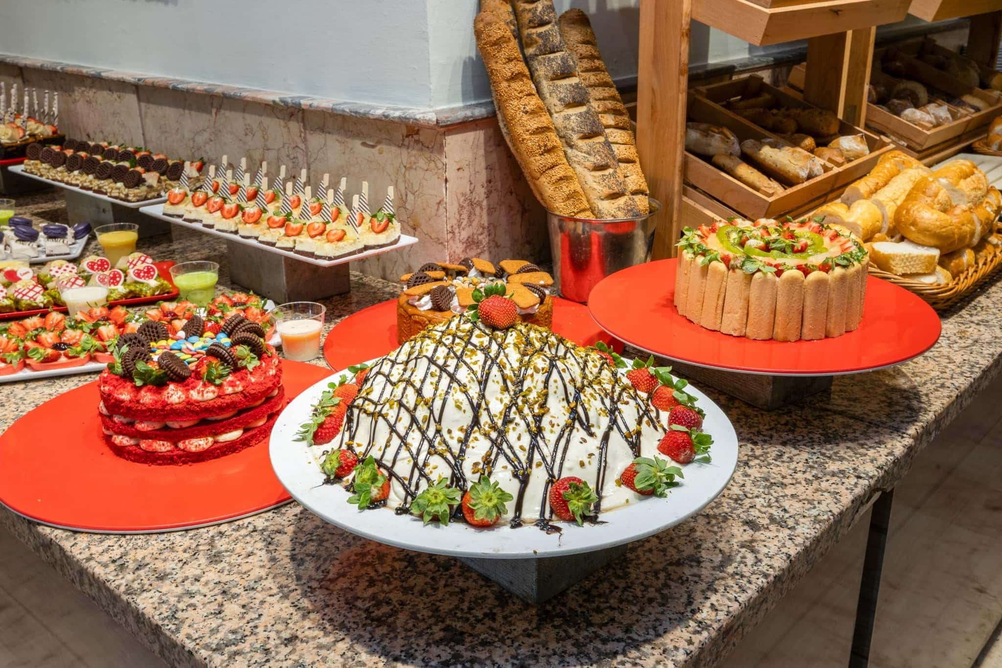 Sarıtaş Hotel main restaurant and rich open buffet — all-inclusive