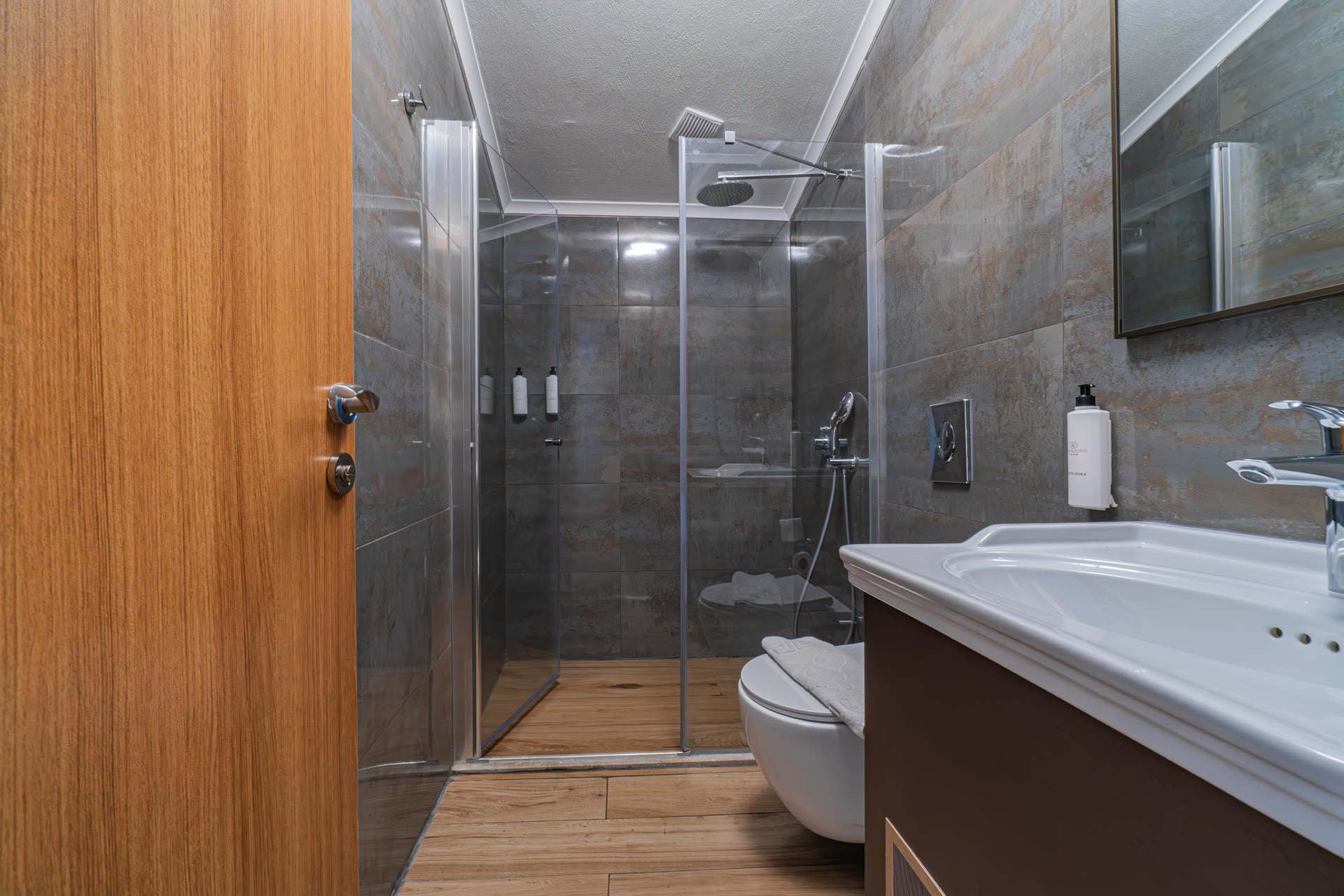 Room Details